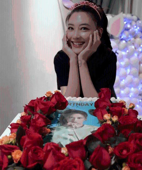 杨紫范丞丞《要久久爱》：从校园到职场，90后的爱情与生存挣扎